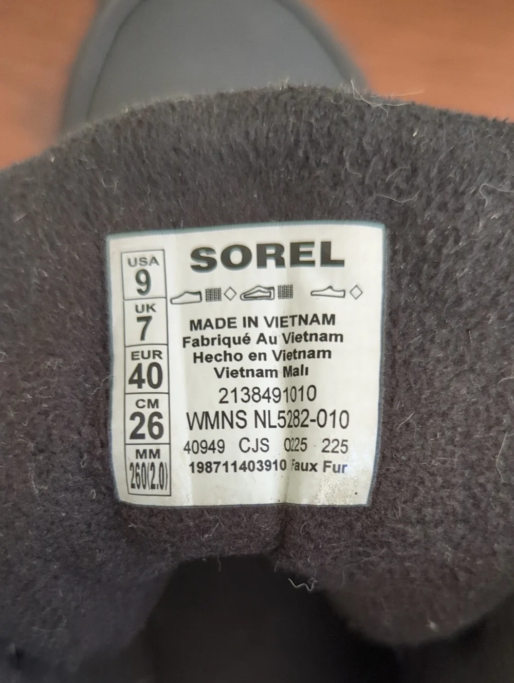 Sorel Whitney III Mid Waterproof Winter Boot in Black & Sea Salt Size 9